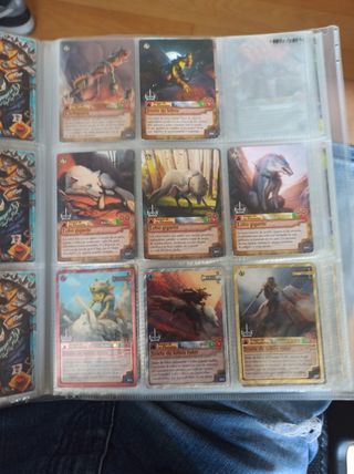 Álbum Fantasy Riders 2023 casi completo