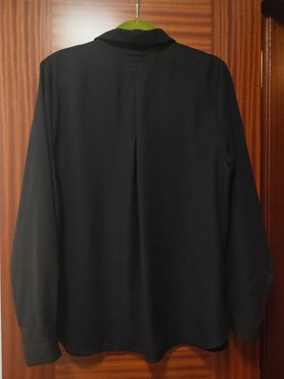 Camisa Negra Kiabi Talla L