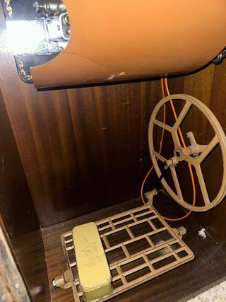 Máquina de coser Alfa antigua