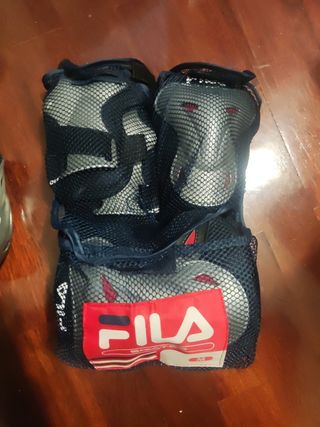 Protecciones Fila FP Junior. Nuevo, sin usar
