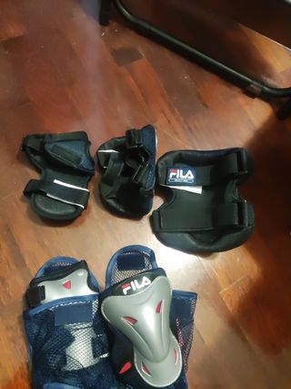 Protecciones Fila FP Junior. Nuevo, sin usar
