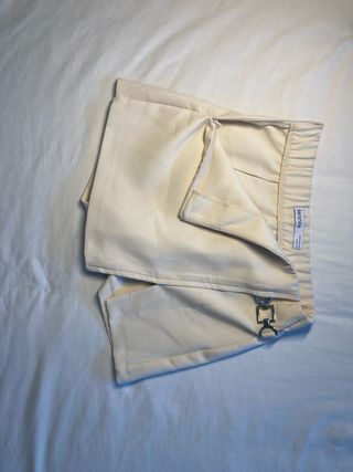 Falda Pantalón Beige con Anillas
