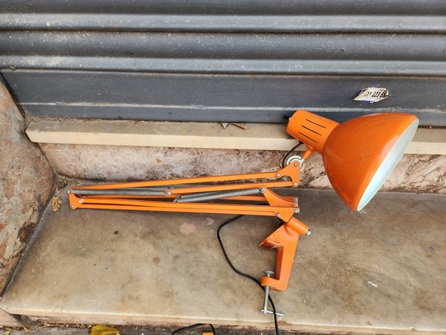 Lampada da tavolo vintage arancione Phase.