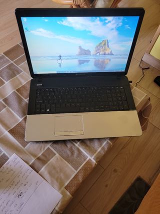 Packard Bell Portátil AMD Eg-70 amd E1-1200ghz