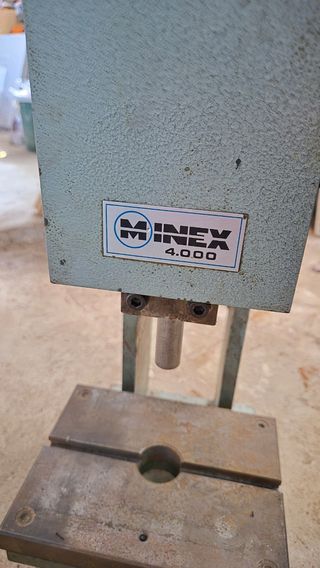 Prensa excéntrica MINEX 4000 4TON