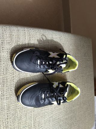 Tenis Fútbol Sala Talla 38