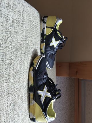 Tenis Fútbol Sala Talla 38