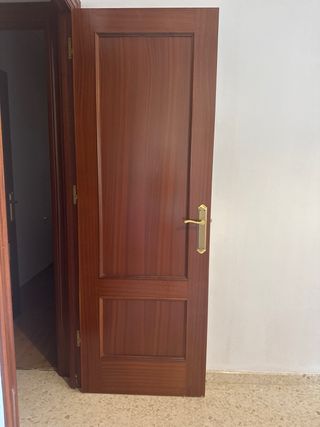 Puerta de roble