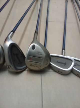 Palos de golf y bolsa Confidence