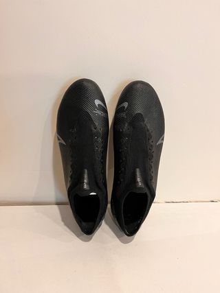 Nike Mercurial Vapor XIII PRO FG
Talla 40