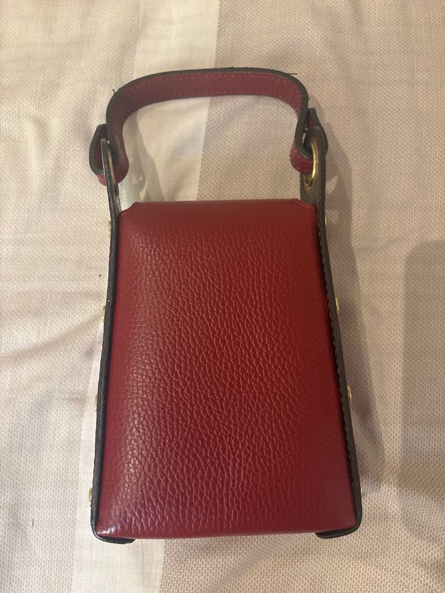 Bolso mini piel con abeja dorada