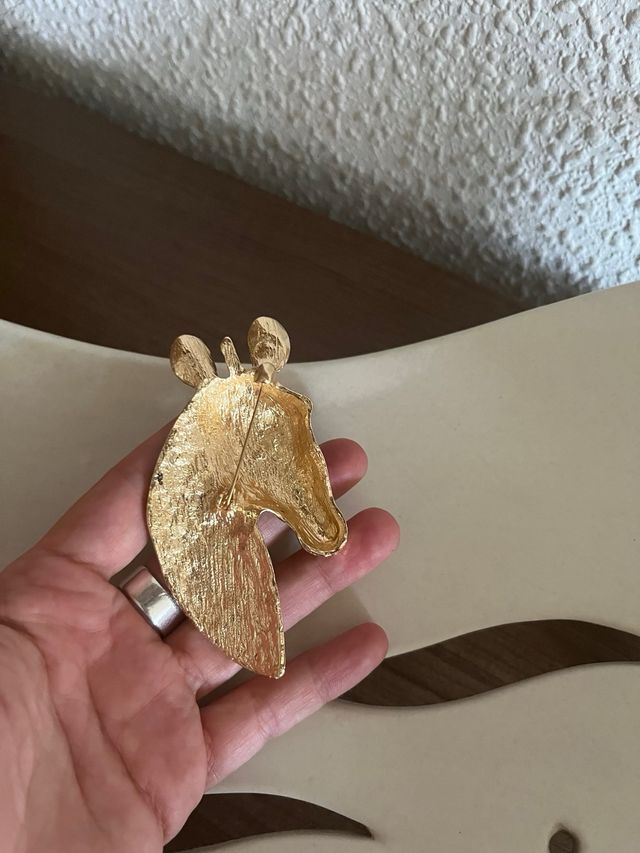 Broche Cebra Dorado y Negro con Brillantes