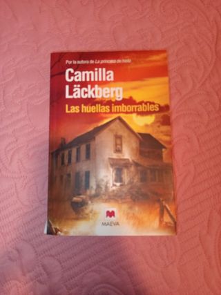 Las huellas imborrables (Camilla Läckberg) (Spa...