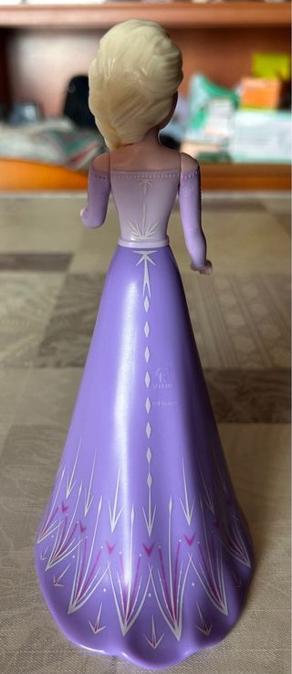 Muñeca Elsa Frozen Huevo Kinder