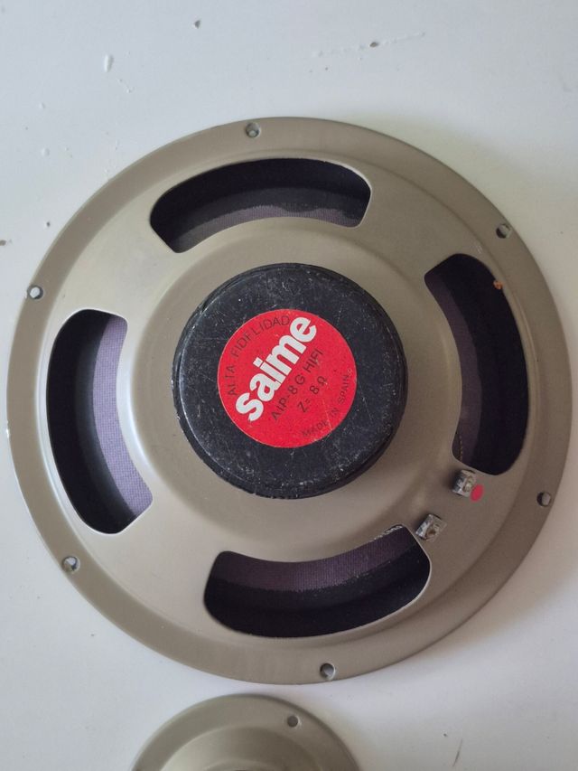 Altavoces antiguos Saime beige