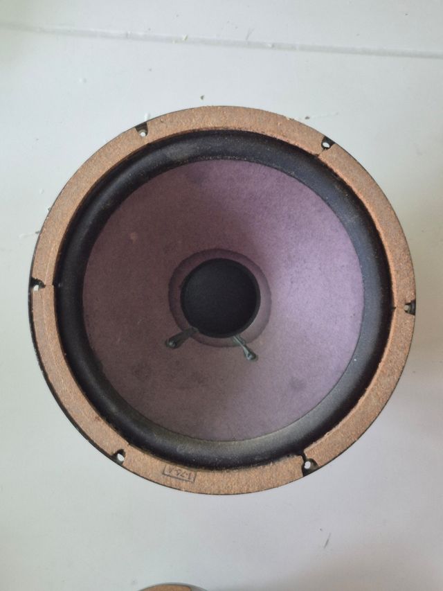 Altavoces antiguos Saime beige