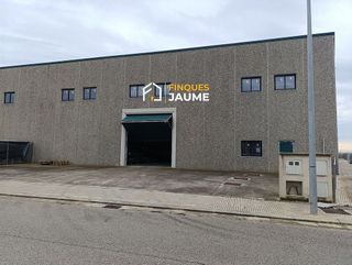 Nave industrial en venta en Alcarràs