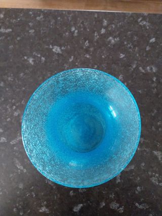 Jarrón de cristal azul