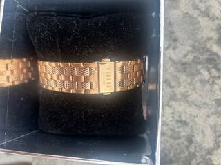 Reloj Versus Versace Dorado y Negro