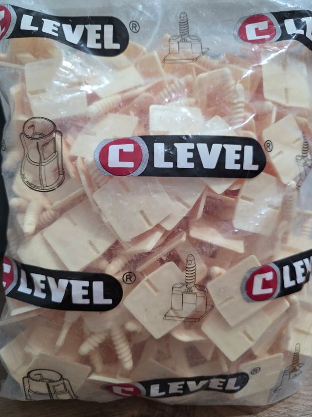 Calzos de nivelación C-Level