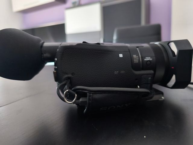 Sony FDR-AX100E Videocámara 4K Negra