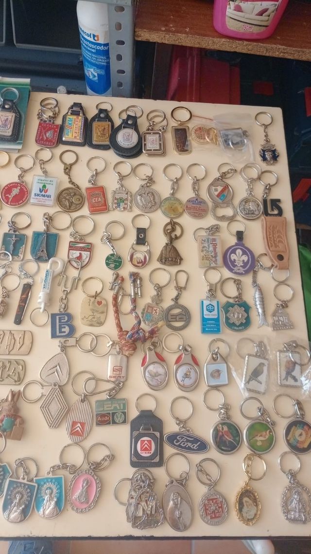 Lote de llaveros coleccionables