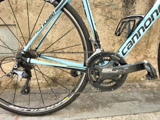 Bicicleta Carretera Cannondale Synapse Carbono