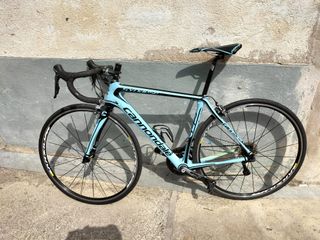 Bicicleta Carretera Cannondale Synapse Carbono