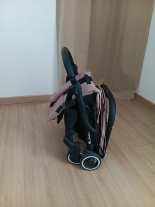 Carrito de bebé ligero y plegable. Hamilton