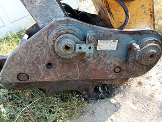 Excavadora Liebherr 906