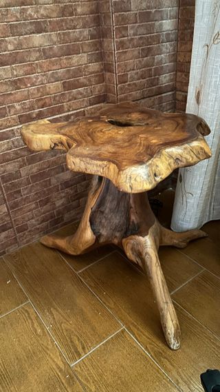 Set di comodini rustici in legno