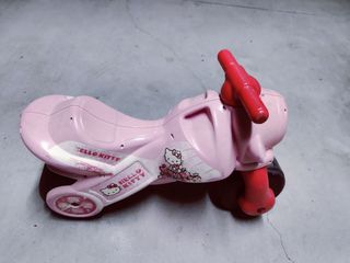 Moto infantil Hello Kitty rosa
