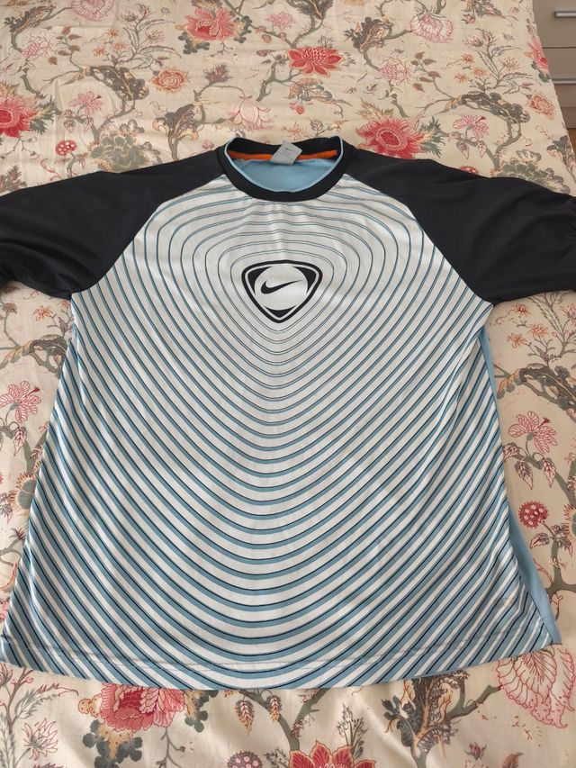 Camiseta Nike Total 90 Vintage
