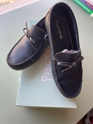 Zapatos de piel para niño