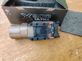 Linterna Táctica X300 Airsoft