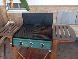 Barbacoa Gas Piedras Volcánicas Madera Metal