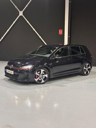 Volkswagen Golf GTI Performance 2.0 TSI 230CV DSG BMT