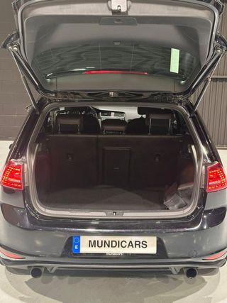 Volkswagen Golf GTI Performance 2.0 TSI 230CV DSG BMT