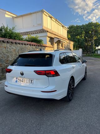 Volkswagen Golf 2021