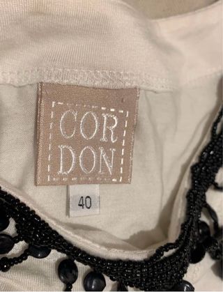 Camiseta Cordón Blanca con Adorno Negro