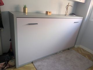 Cama Abatible Gris y Blanca