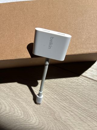 Adaptador Audio + Carga Apple iPhone Ligthning