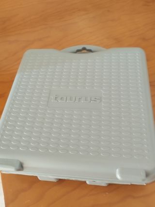 Máquina Cortapelo Taurus con Accesorios