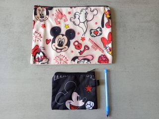 Neceser Disney y Monedero Mickey Mouse