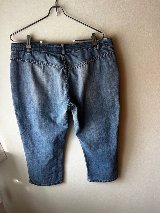 Pantalón tejano capri mujer