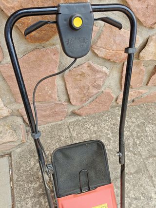 Cortadora de césped eléctrica Sterkins 1100W