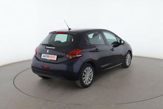 Peugeot 208 1.2 PureTech Signature