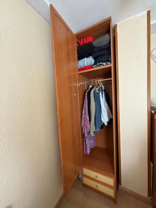 Armario 1 puerta y 2 cajones madera