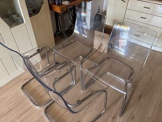 Juego de 4 Sillas Transparentes Metálicas
