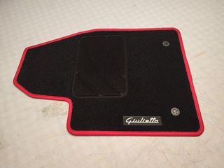 + Alfa Romeo Giulietta Alfombrillas a medida 